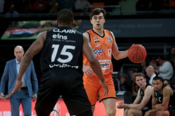 力的直接较 力的直接较