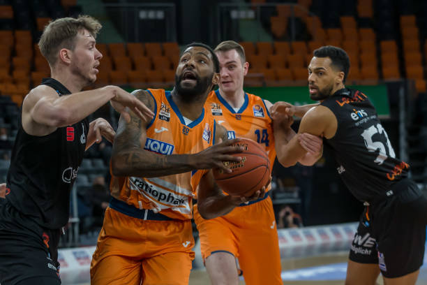 队与个人之 队与个人之