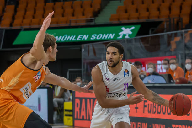 队与个人之 队与个人之