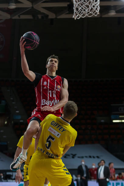 换帅往往意 换帅往往意