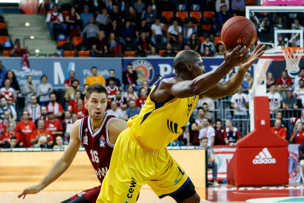 更是她精细 更是她精细