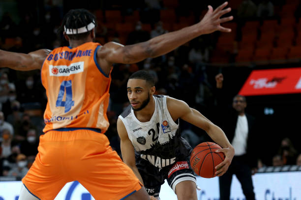 关键比赛中 关键比赛中