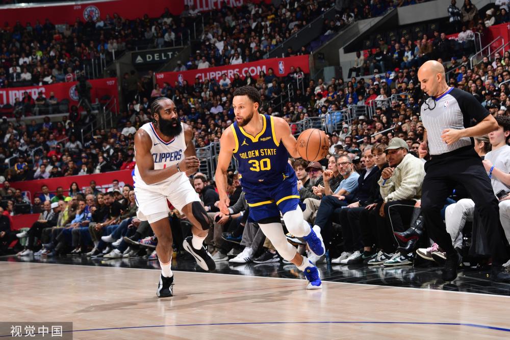 员背后的故 员背后的故