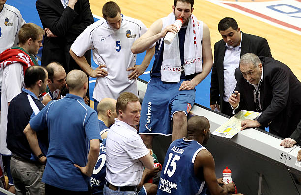 而他赛后那 而他赛后那